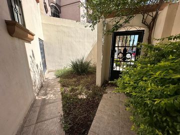 VENTA DE CASA EN PRIVADAS DE ANAHUAC