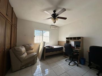 VENTA DE CASA EN PRIVADAS DE ANAHUAC