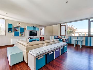Espectacular casa  mediterránea en Los Nogales. Gran jardín