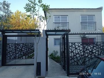 DEPTO. 2 AMB EN COMPLEJO UBICADO CASTELAR NORTE