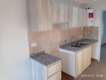 DEPTO. 2 AMB EN COMPLEJO UBICADO CASTELAR NORTE