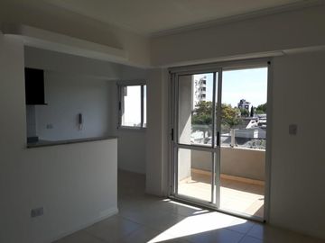 Departamento 3 amb. c/cochera cubierta, edificio NUEVO PRECIO Excelente ubicación CENTRO Lanus O.