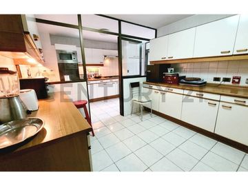 ARRIENDO DEPTO BARRIO EL GOLF, 4 DORM SUITE