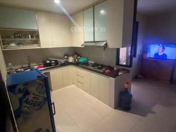 Rumah 3 Lantai Siap Huni Di Pondok Indah Jaksel