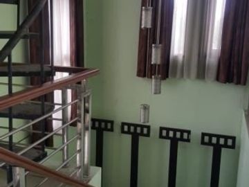 Rumah Bagus, 2Lt, Hal Luas, Private Cluster di Lenteng Agung