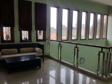 Rumah Bagus, 2Lt, Hal Luas, Private Cluster di Lenteng Agung