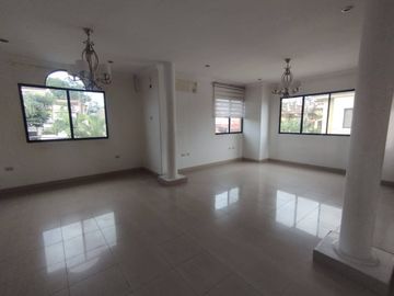 VENTA DEPARTAMENTO CEIBOS NORTE 3DORM 2DO PISO