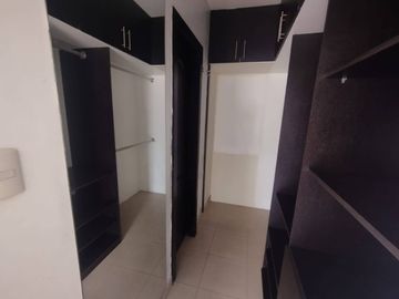 VENTA DEPARTAMENTO CEIBOS NORTE 3DORM 2DO PISO