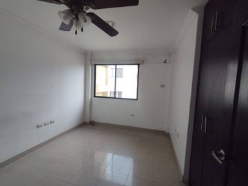 VENTA DEPARTAMENTO CEIBOS NORTE 3DORM 2DO PISO