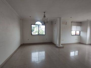VENTA DEPARTAMENTO CEIBOS NORTE 3DORM 2DO PISO