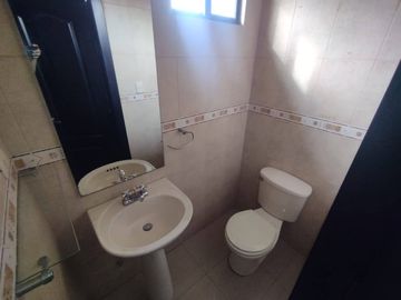 VENTA DEPARTAMENTO CEIBOS NORTE 3DORM 2DO PISO