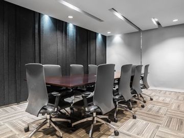 Private office space tailored to your business’ unique needs in Regus WTC 5