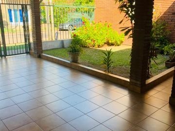 Casa en venta en Lanus Oeste