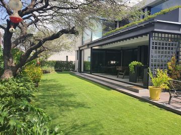 Casa en Venta en El Campanario de Diseño de Autor, Estilo Moderno Contemporáneo