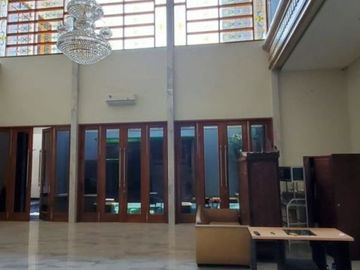 Rumah Mewah 3 Lt di Gayungsari dekat Raya A yani, Masjid agung sby, Mall dan Bandara