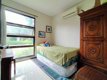 Town House di Cilandak dg Taman & Kondisi Furnished HSE-A0478