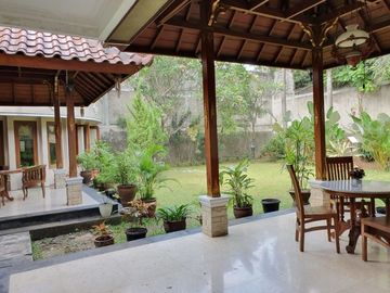 Rumah 2 Lantai ada Halaman Belakang Luas di Bintaro- Gb 5818 Br