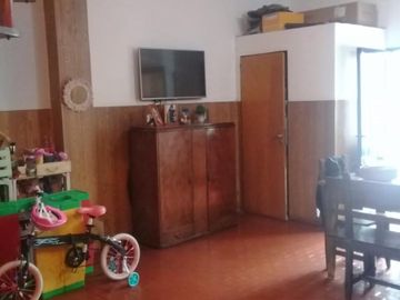 VENTA Villa Ballester Ph a 2 cuadras de estacion Malaver