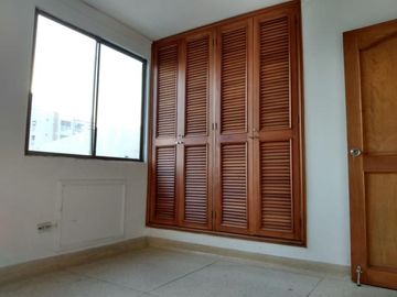 apartamento en venta en altos de riomar. Cod V3817
