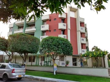 apartamento en venta en altos de riomar. Cod V3817