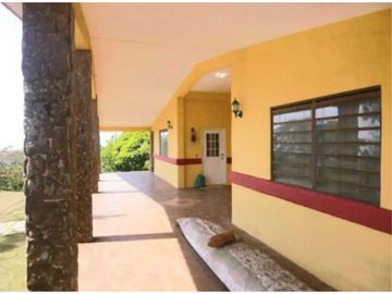 CASA EN VENTA ALTOS DE CERRO AZUL CON MUCHO TERRENO VISTA A LA CASCADA