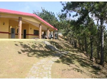 CASA EN VENTA ALTOS DE CERRO AZUL CON MUCHO TERRENO VISTA A LA CASCADA