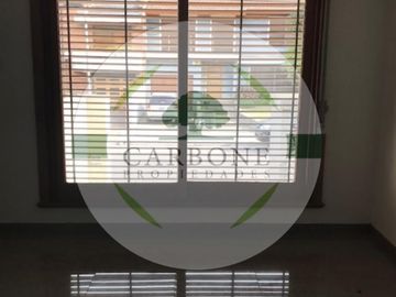 DUPLEX A ESTRENAR EN VENTA.  JARDÍN, COCHERA, BALCÓN. CAVIA 3500