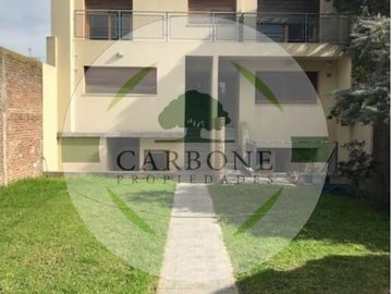DUPLEX A ESTRENAR EN VENTA.  JARDÍN, COCHERA, BALCÓN. CAVIA 3500