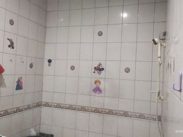 BABATAN Pratama Rumah 1 Lantai Layak Huni