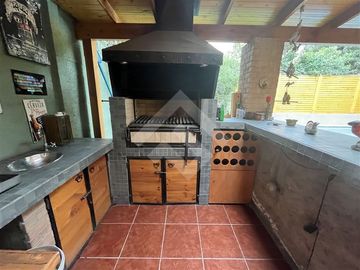 Casa en venta de 5 dorm. en Peñalolén