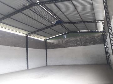 VENDO BODEGA/OFICINAS KM 5 VIA MILAGRO NARANJITO