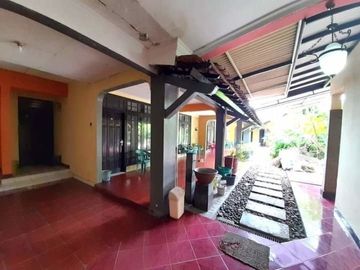 Wisma 20 Kamar di Kawasan Turis Asing Tirtodipuran