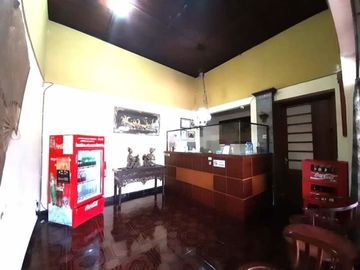 Wisma 20 Kamar di Kawasan Turis Asing Tirtodipuran