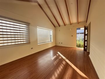 Casa en venta de 3 dorm. 2 baños en La Serena