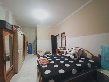 DIJUAL RUMAH CANTIK MURAH DILENGKAPI GAZEBO DI LANTAI 2