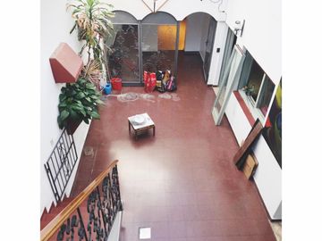 Venta casa 5 ambientes. Parque Patricios