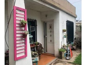 Casa 3 Ambientes Venta Villa Udaondo