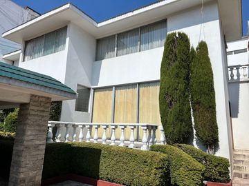 Casa en venta en Lomas Hipódromo
