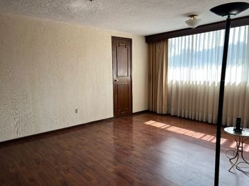 Casa en venta en Lomas Hipódromo