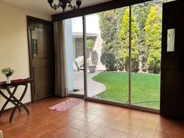 Casa en venta en Lomas Hipódromo