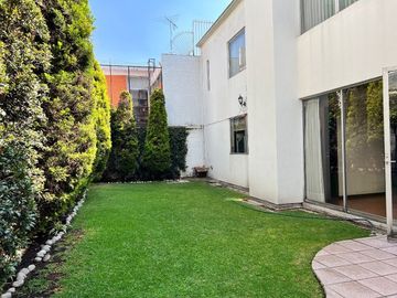 Casa en venta en Lomas Hipódromo