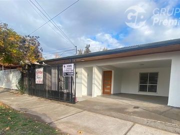 Hermosa y Moderna Casa en Venta de 2 dorm. en Machalí