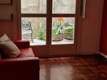 VENTA DEPTO. 1 AMB. C/  entrepiso y patio  BELGRANO -BARRANCAS   OPORTUNIDAD