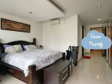 For Sale 3BR Modern House inside complex at Warung buncit