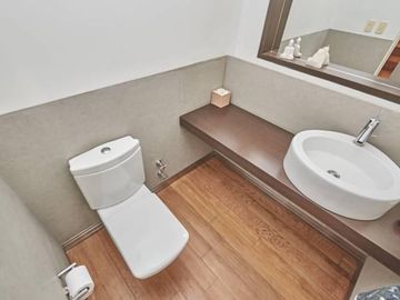 Casa / residencia 5 ambientes en venta - Barrio Parque
