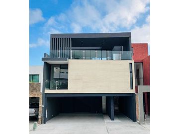 Casa en Venta en Cumbres Elite Premier en Garcia