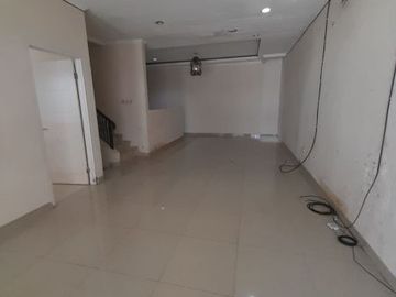 Rumah Puri Mansion RENOV 2,5lt Full Bangunan. Uk.8x15, hdp utara.