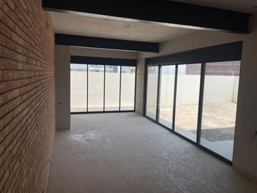 CASA EN CERRADA DEL PEDREGAL, SLP