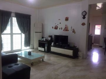 Semi-Furnished - Five Bedrooms House and Lot for Rent in Cut