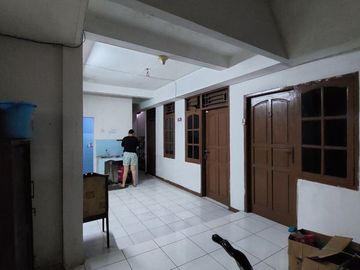 Rumah kost kosan ful penyewa dengan luas 1489m2 Tanah Abang Jakarta Pusat